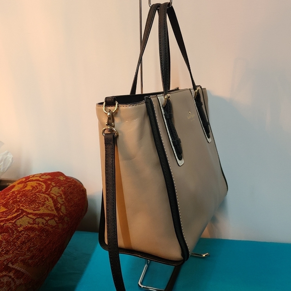 Kate Spade Handbag - Picture 2 of 16